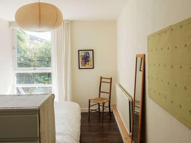 Flat for sale in Camberwell, Greater London