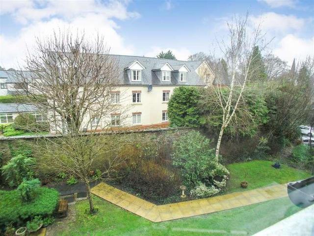 Flat for sale in Falcon Lodge, Wales