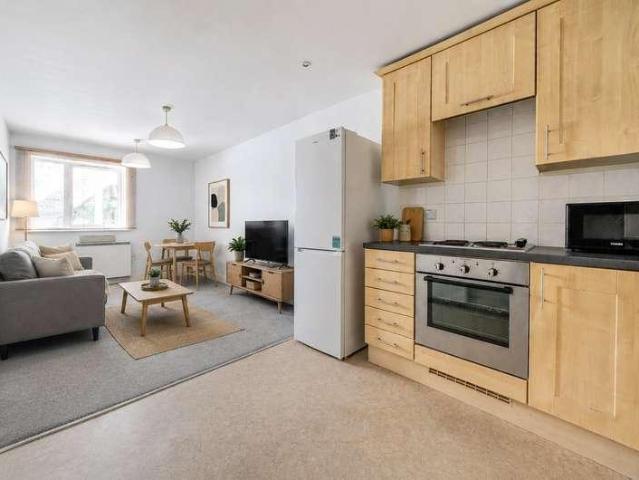Flat for sale in Guildford Park, Westborough