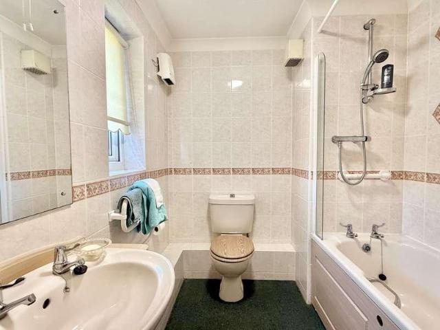 Flat for sale in Hythe and Dibden, Ashurst Bridge