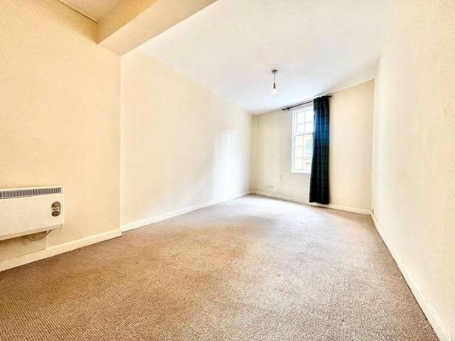 Flat for sale in West Exe, Newton St Cyres