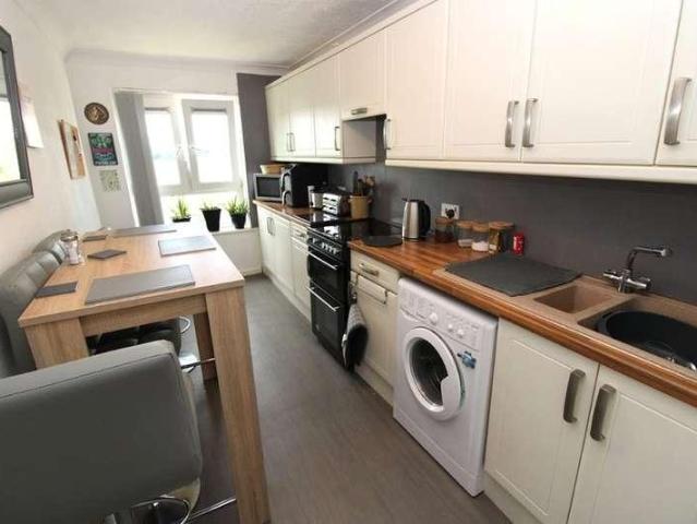 Flat for sale in Kingstone, Barnsley