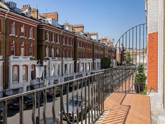 House for sale in Gerrards Cross, Denham