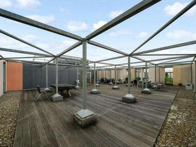 Flat for sale in Highams Park, Greater London