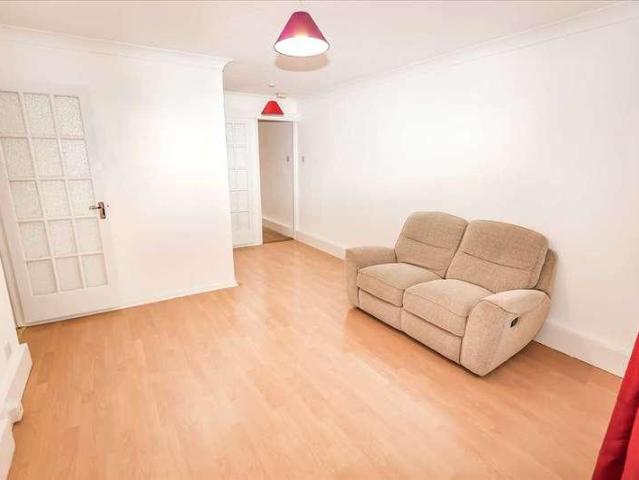 Flat for sale in Slough, Isle Of Man