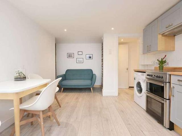 Flat for sale in Canonmills, Bellevue