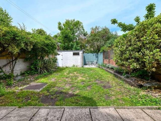 Flat for sale in Reading