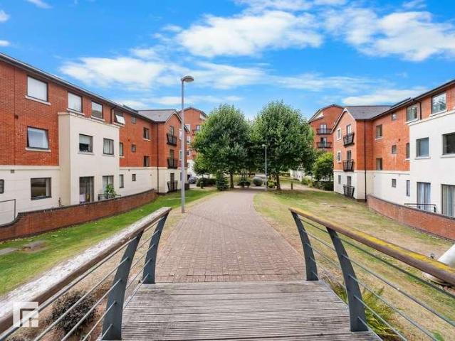 Flat for sale in City Centre, Falcon Lodge