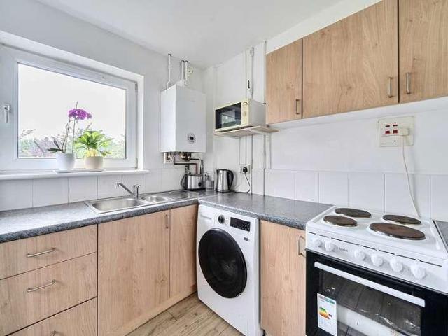 Flat for sale in West End, Blackhills