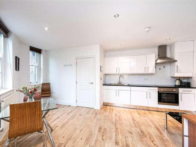 Flat for sale in Greater London