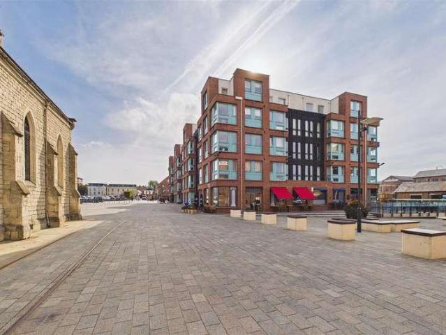 Flat for sale in Linden, Gloucester