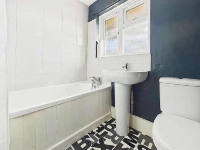 Flat for sale in Babbacombe