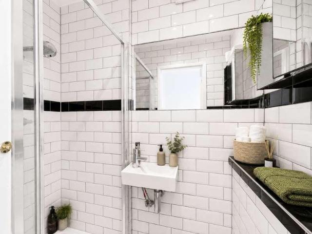 Flat for sale in Round Hill, Brighton & Hove