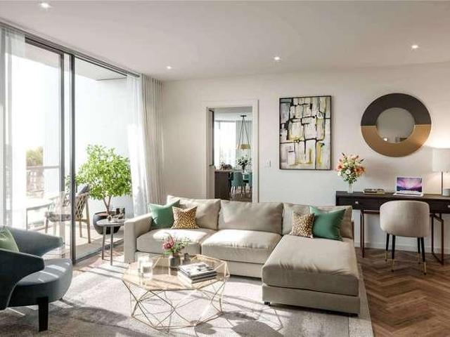 Flat for sale in Fulham, Greater London