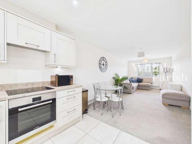 Flat for sale in Thuxton, Breckland