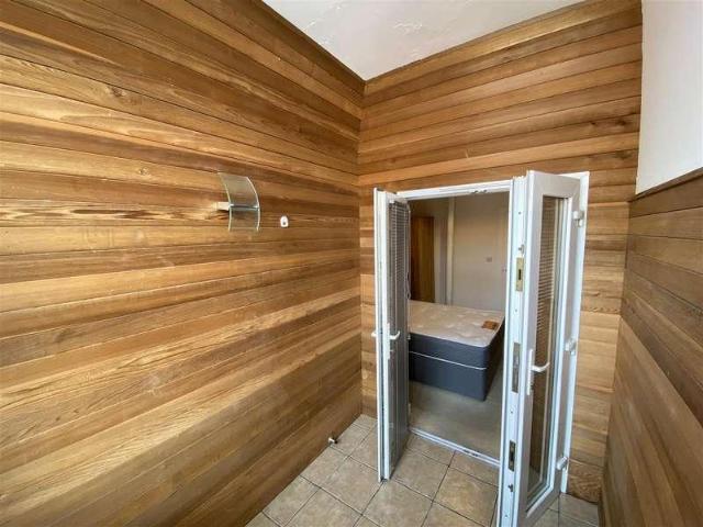 Flat for sale in City Centre, Georgia