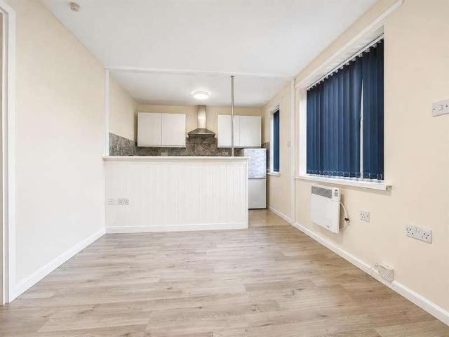 Flat for sale in Slough