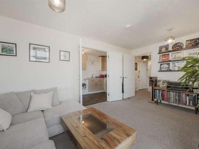 Flat for sale in Greater London