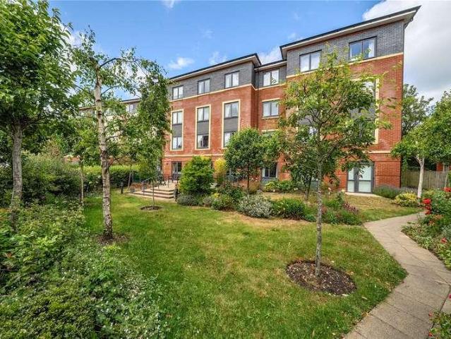 Flat for sale in Enborne, West Berkshire