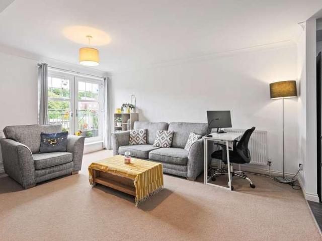 Flat for sale in Boghall, Bathgate