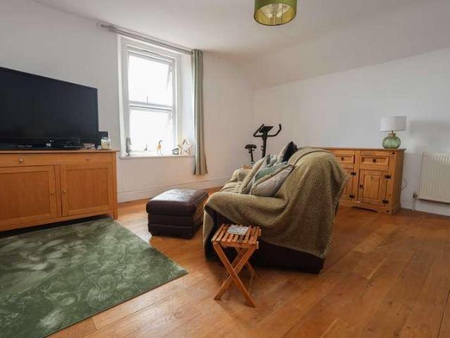 Flat for sale in West End, Clevedon