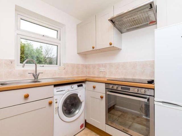 Flat for sale in North Horsham, Horsham