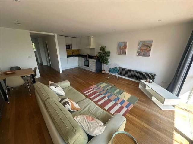 Flat for sale in Dartmouth Park, Greater London