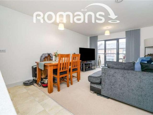 Flat for sale in Rodbourne, Swindon
