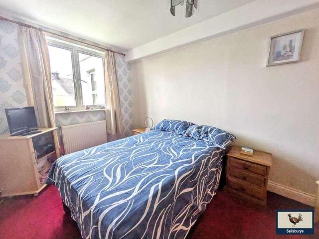 Flat for sale in Weir Quay, Devon