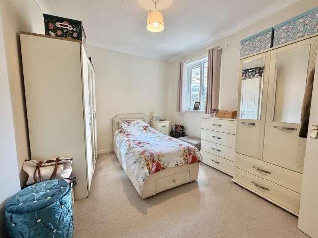 Flat for sale in Babbacombe