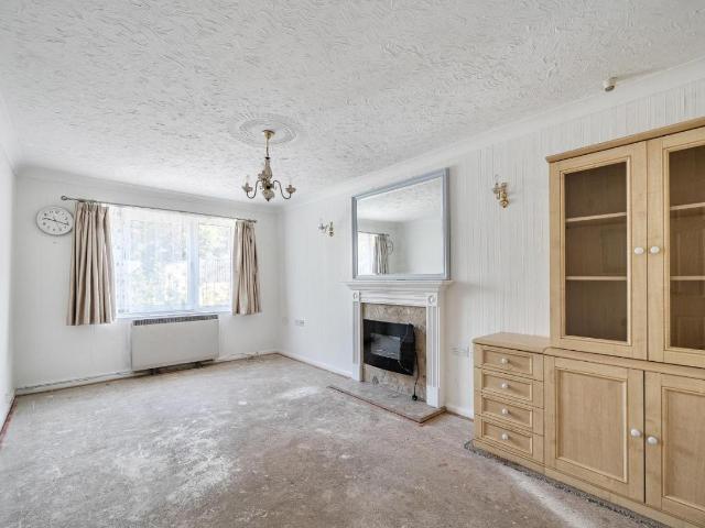 Flat for sale in West Cliff, Bournemouth
