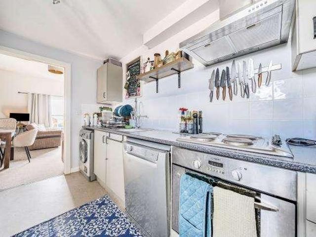 Flat for sale in Enborne, West Berkshire