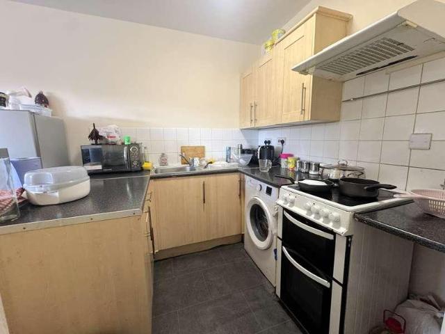 Flat for sale in Plashet, Greater London