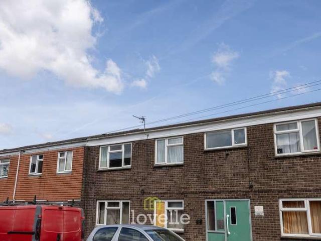 Flat for sale in Grimsby, North East Lincolnshire
