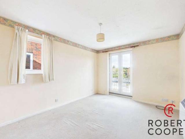 Flat for sale in Greater London