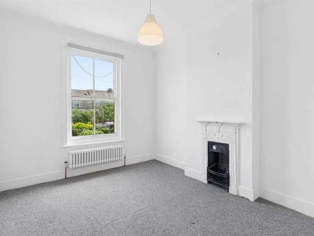 Flat for sale in Thurston Park, The Bridge