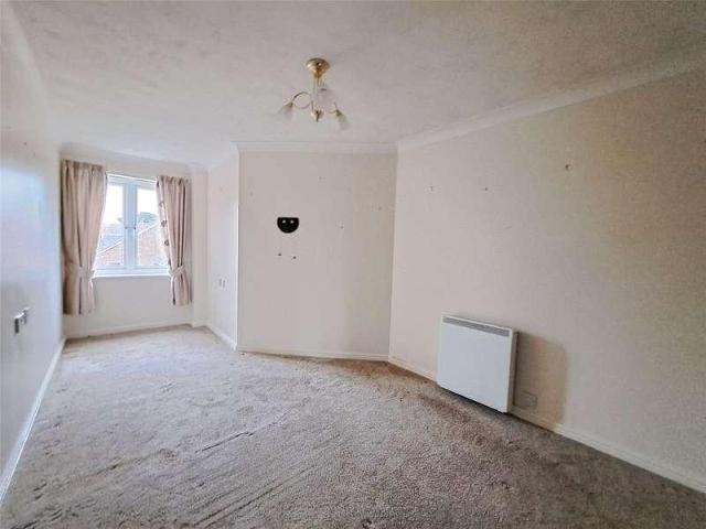 Flat for sale in Burnham-on-Sea and Highbridge, Burnham-on-sea
