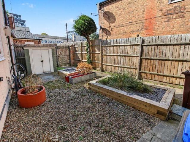 Flat for sale in Milverton, Green Close