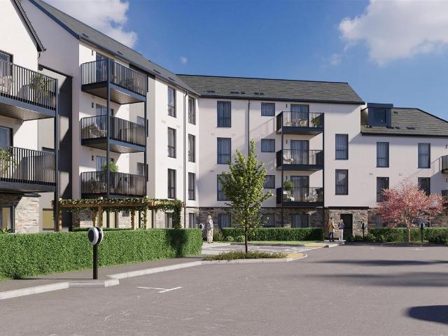 Flat for sale in Strode, Devon
