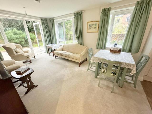 Flat for sale in Poole