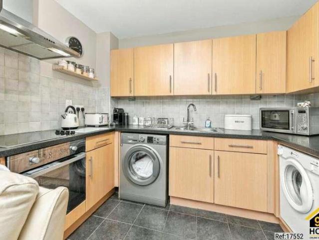 Flat for sale in Adwalton, Leeds
