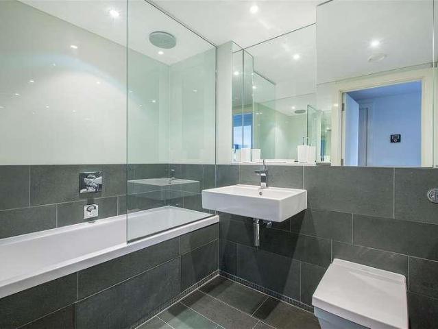 Flat for sale in Pimlico, Greater London