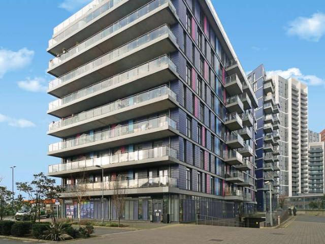 Flat for sale in Alperton, Greater London