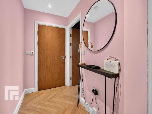 Flat for sale in City Centre, Falcon Lodge