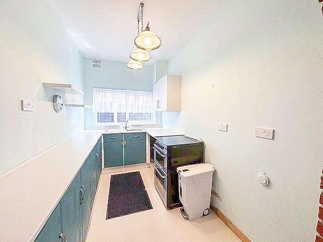 Flat for sale in Sefton