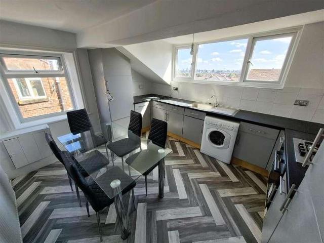 Flat for sale in Claughton, Wirral