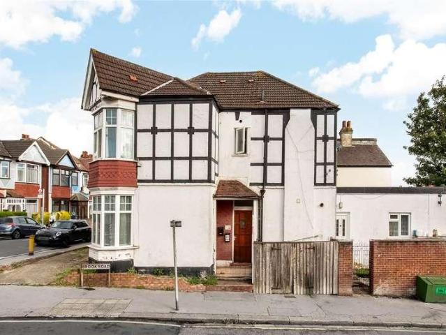 Flat for sale in Thornton Heath, Thornton Heath