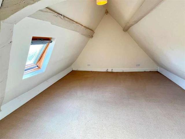 Flat for sale in Wiltshire