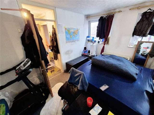 Flat for sale in Alvaston, East Midlands