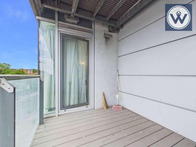 Flat for sale in Hayes, Greater London
